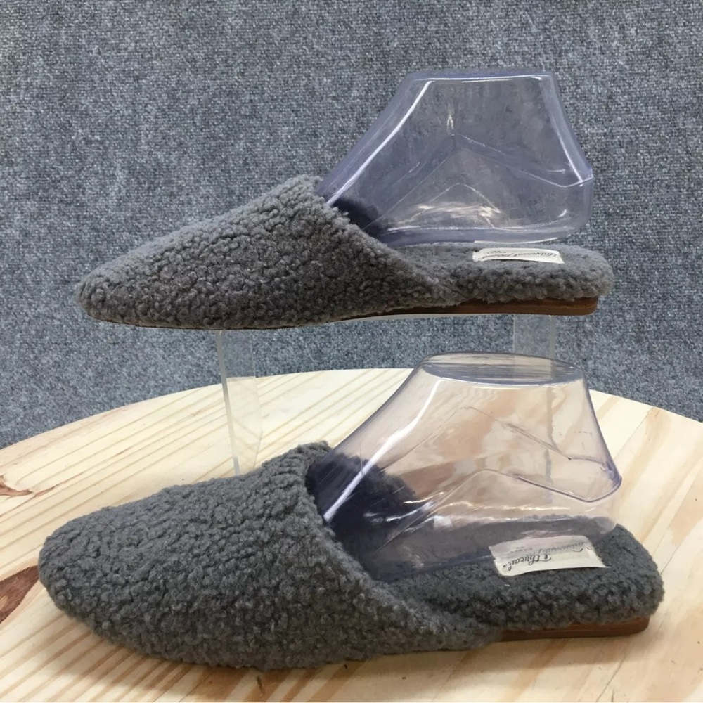 Universal Thread Slippers Womens 7.5 Margot Mules Gray Faux Fur Comfort Slip On - Picture 3 of 16